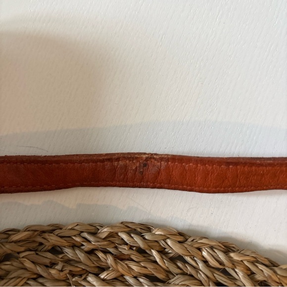 Vintage COACH Small Leather Zip Crossbody Purse Bag J8P-4104 Saddle Brown Tan - Picture 8 of 9